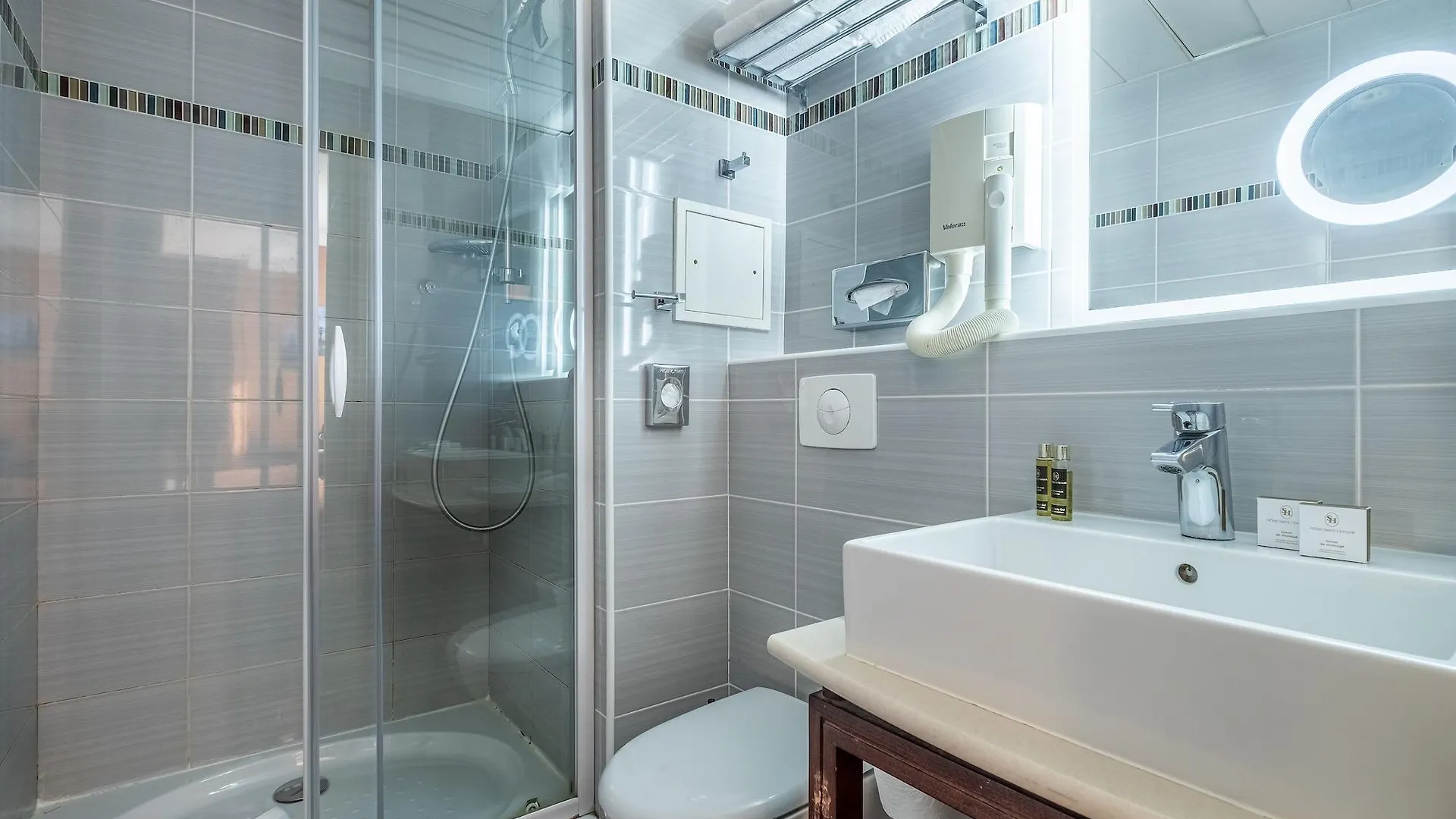 Hotel 85 Saint Honore 3*