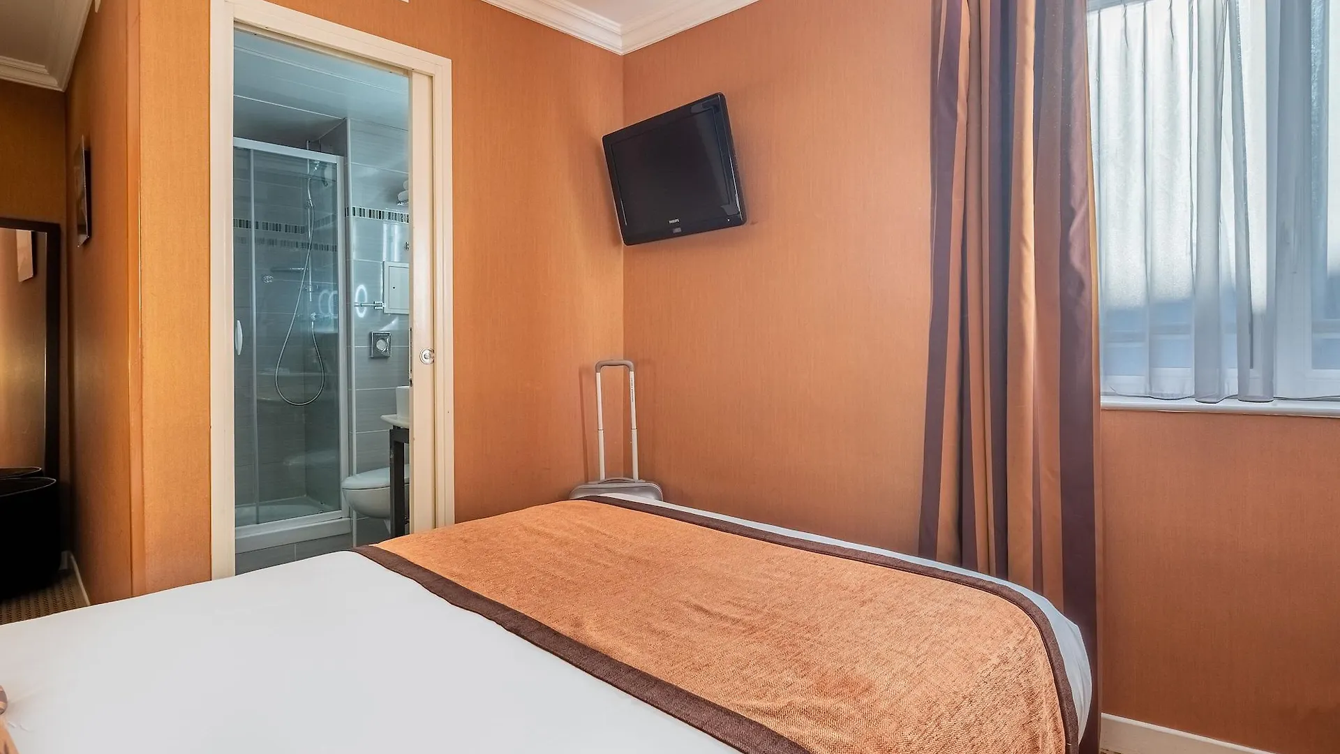 Hotel 85 Saint Honore 3*