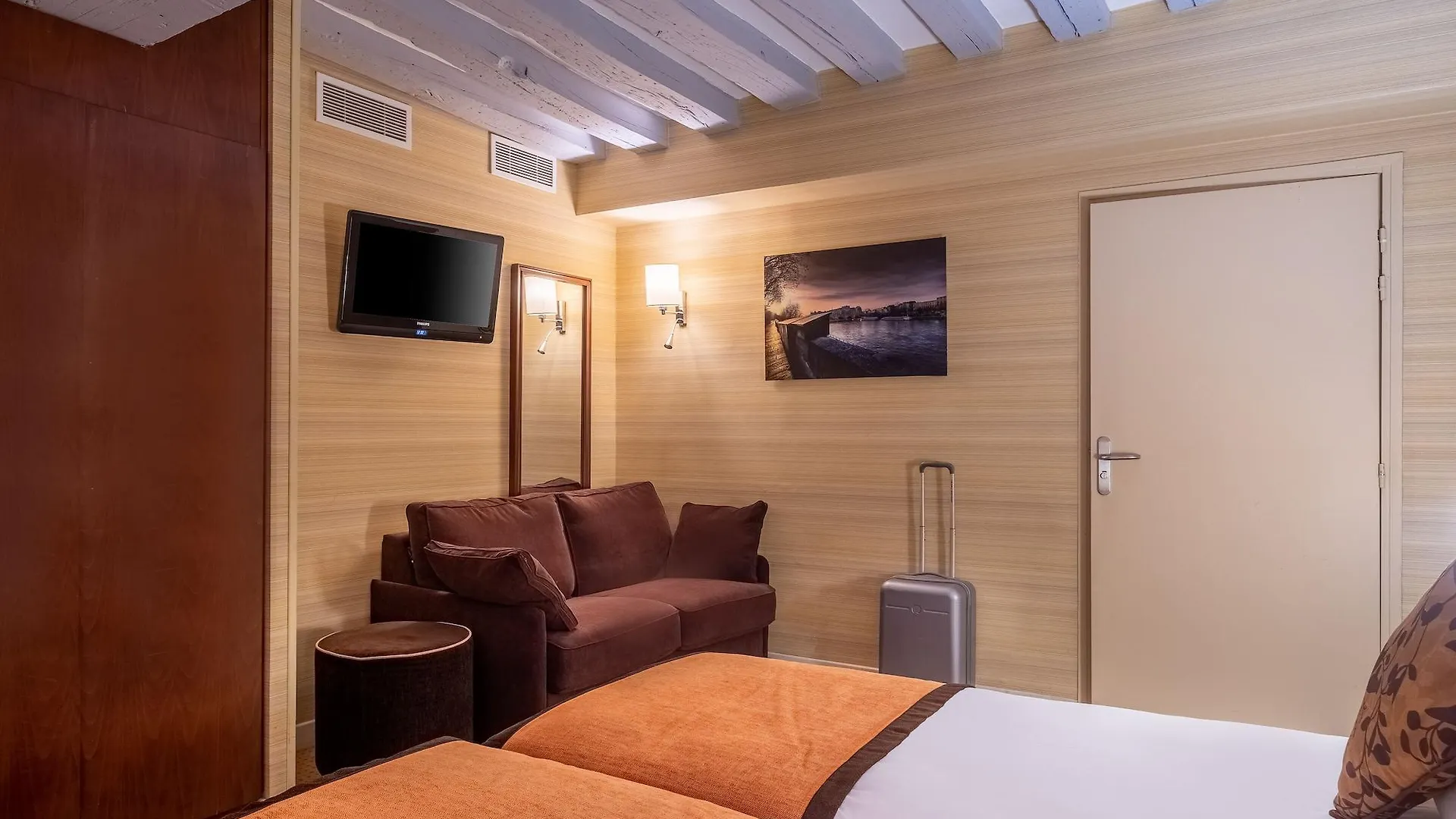Hotel 85 Saint Honore Paris