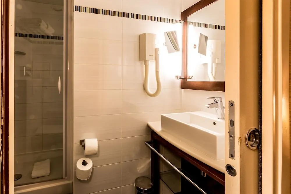 85 Saint Honore Otel 3*