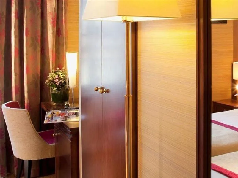 Otel 85 Saint Honore Paris