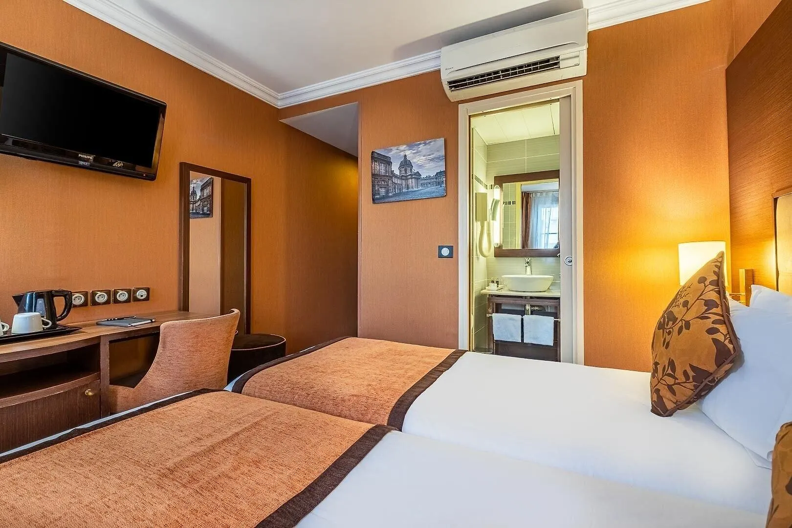 85 Saint Honore Otel Paris