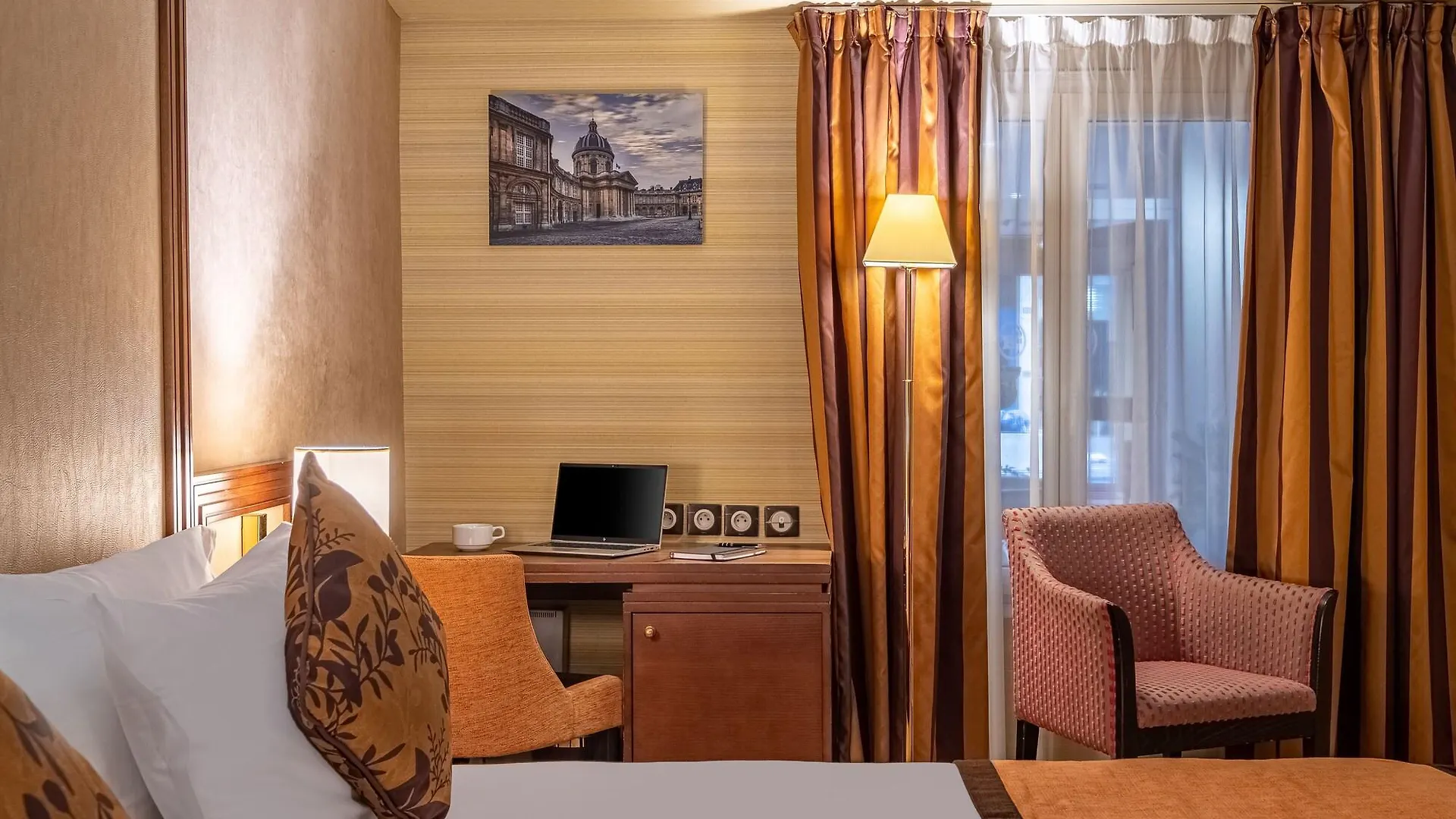 85 Saint Honore Hotell